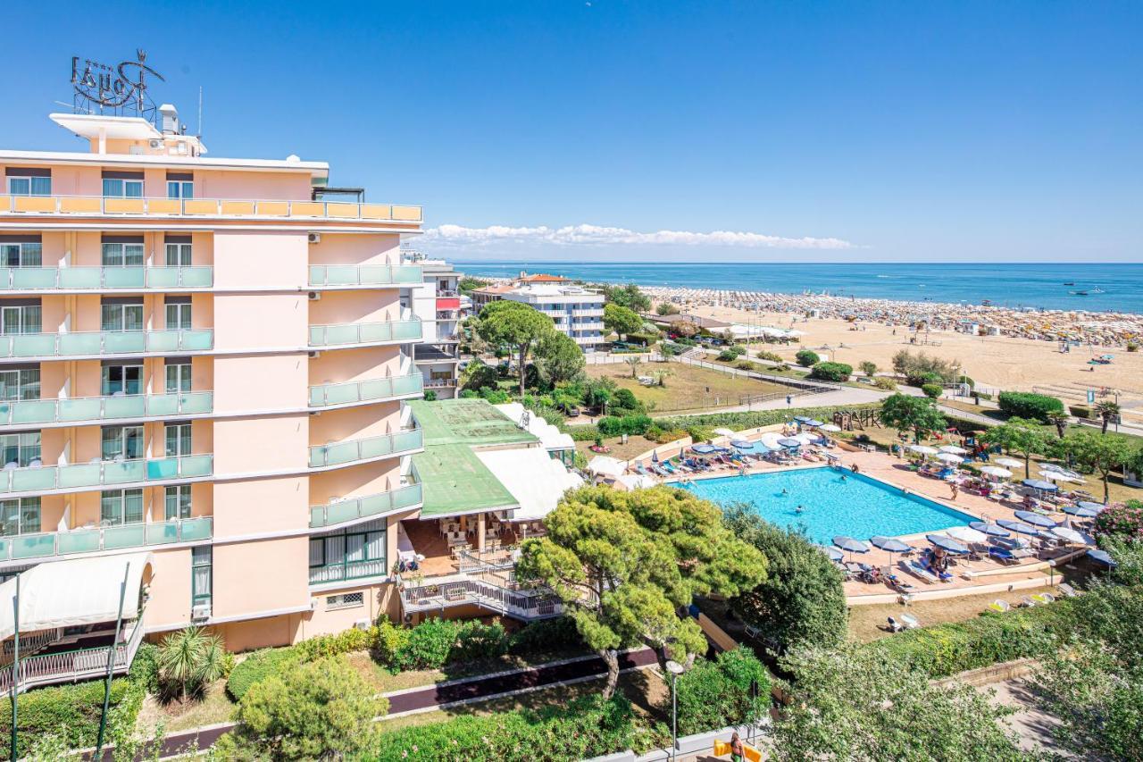 Hotel Royal Bibione Exterior photo